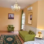 卡斯特里佩泽欧酒店 * Hajdúszoboszló