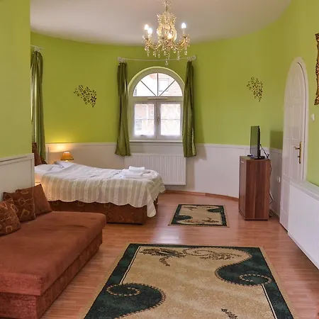 Guest house Kastely Panzio *