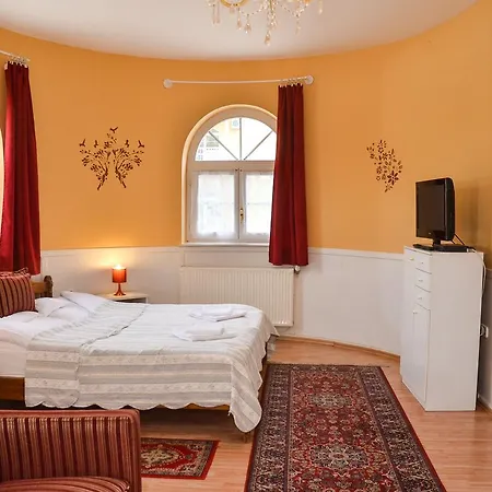 Kastely Panzio Guest house *