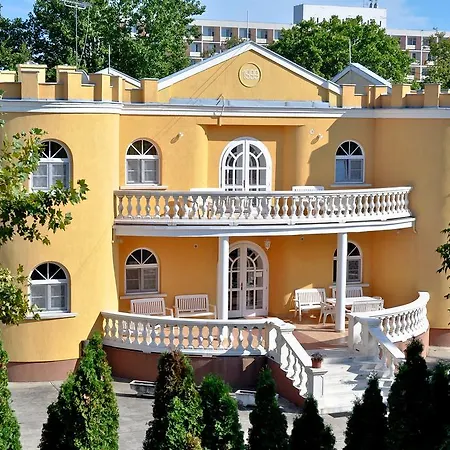 Kastély Maison d'hôtes Hajdúszoboszló