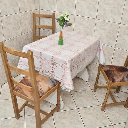 Kastely Panzio * Хайдусобосло