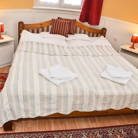 בית הארחה Kastely Panzio